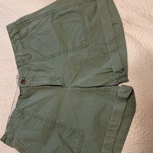 GAP army green utility shorts